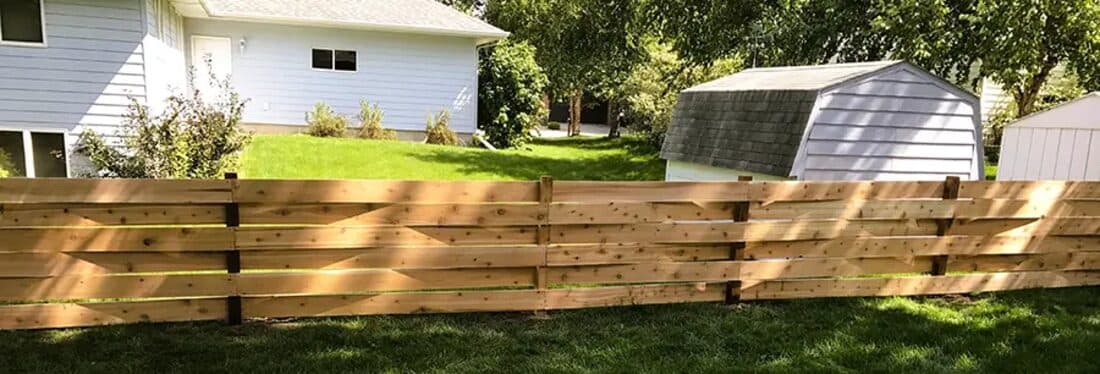 Extraordinaire Fence - 4' Basket Weave install in Sioux Falls